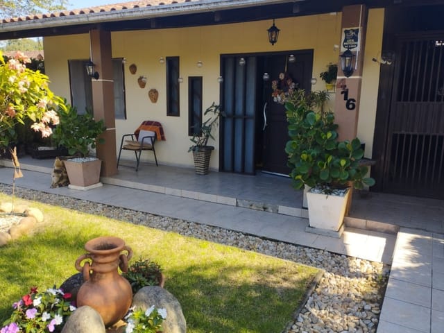 Casa com 324m² 4 quartos e 2 banheiros, à venda, no bairro centro em Penha