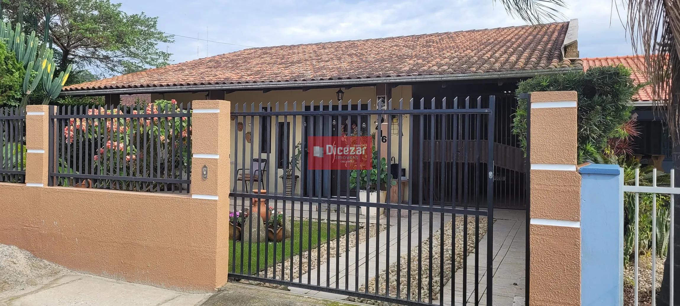 Casa, 4 quartos, 200 m² - Foto 1