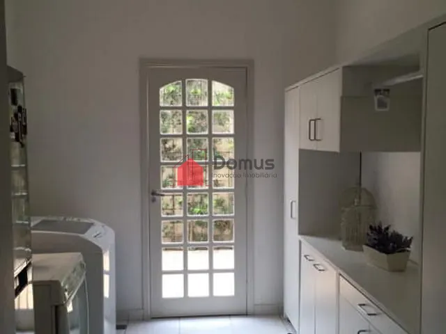 Casa com 250m², à venda, no bairro Centro em Tremembé