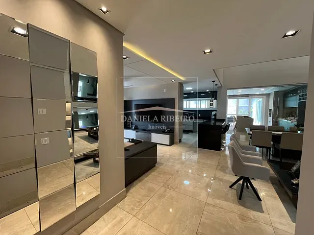 Casa com 501m² 4 quartos e 6 banheiros, à venda, no bairro Recanto do Salto em Londrina