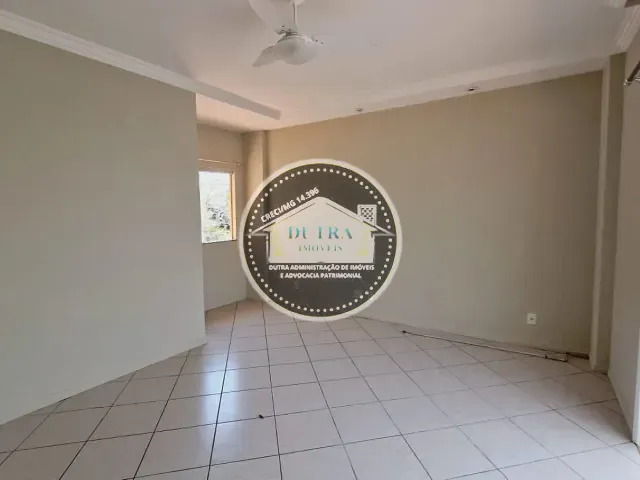 Casa 3 quartos e 5 banheiros, para alugar, no bairro Parque Jardim da Serra em Juiz de Fora