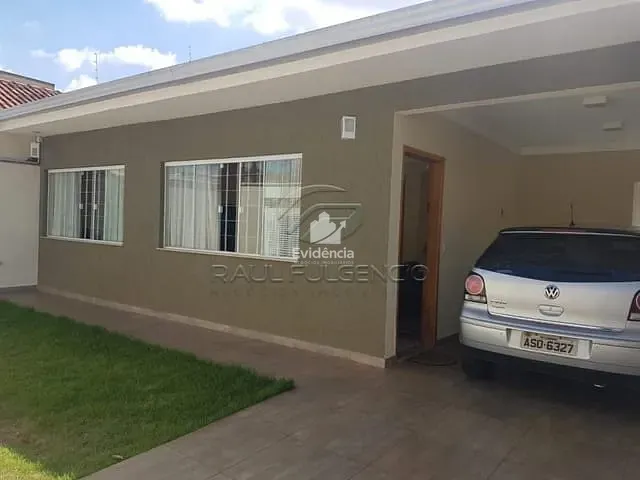 Casa com 250m² 3 quartos e 2 banheiros, à venda, no bairro Universitário em Londrina