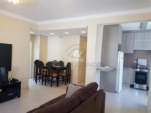 Casa com 250m² 3 quartos e 2 banheiros, à venda, no bairro Universitário em Londrina