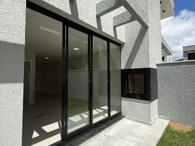 Casa com 225m² 3 quartos e 2 banheiros, à venda, no bairro Ingleses do Rio Vermelho em Florianópolis