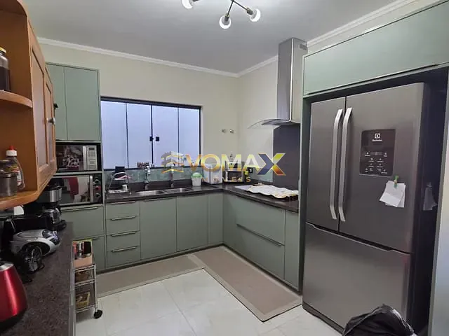 Casa 3 quartos e 4 banheiros, à venda, no bairro Terras de Santo Antônio em Itapetininga