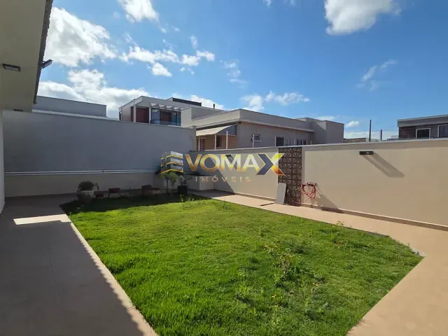 Casa 3 quartos e 4 banheiros, à venda, no bairro Terras de Santo Antônio em Itapetininga