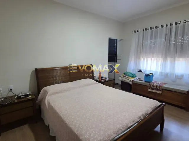 Casa 3 quartos e 4 banheiros, à venda, no bairro Terras de Santo Antônio em Itapetininga