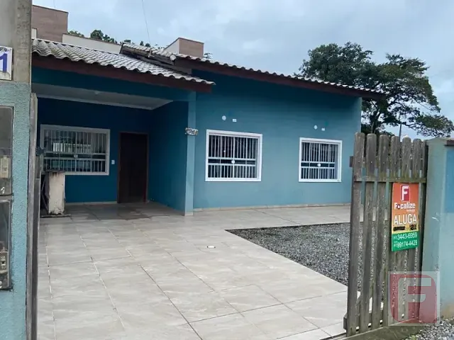 Casa 3 quartos e 2 banheiros, à venda, no bairro Centro em Itapoá