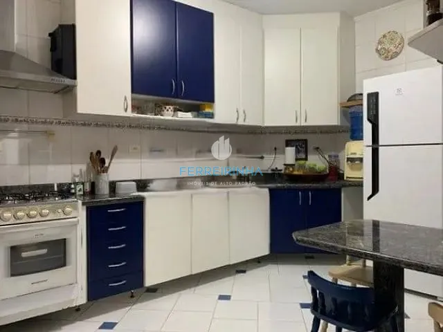 Casa com 250m² 3 quartos e 1 banheiro, à venda, no bairro Urbanova em São José dos Campos