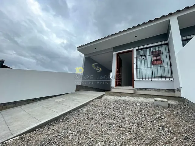 Casa com 180m² 3 quartos e 2 banheiros, à venda, no bairro Colônia Santana em São José