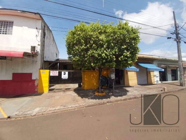 Casa com 136m² 3 quartos e 1 banheiro, à venda, no bairro Jardim Sabará em Cambé