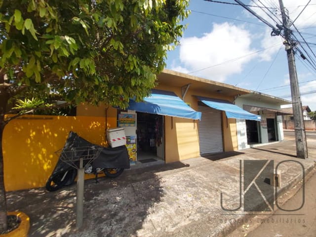Casa com 136m² 3 quartos e 1 banheiro, à venda, no bairro Jardim Sabará em Cambé