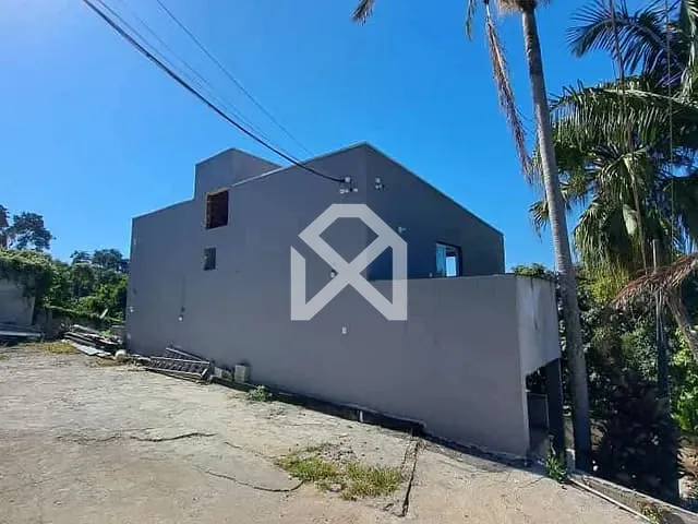 Casa com 1100m² 6 quartos e 4 banheiros, à venda, no bairro Estância Parque de Atibaia em Atibaia