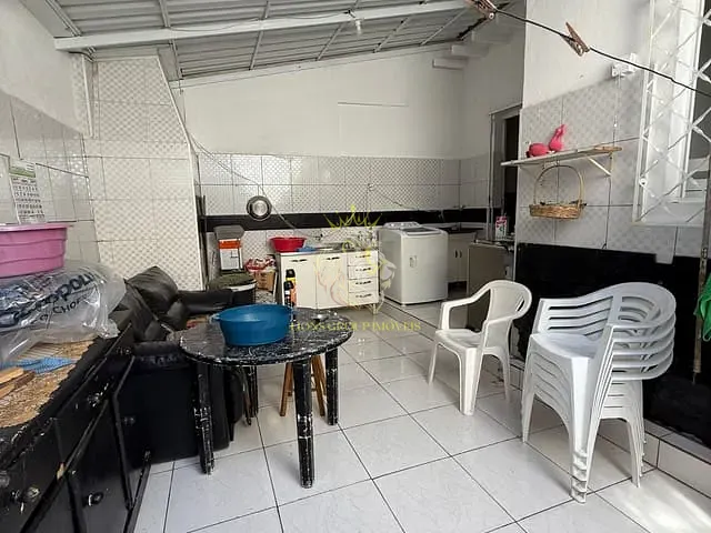Casa 2 quartos e 2 banheiros, à venda, no bairro Nova Esperança em Balneário Camboriú