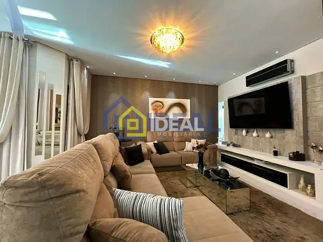 Casa 5 quartos e 7 banheiros, à venda, no bairro Jardim em Concórdia