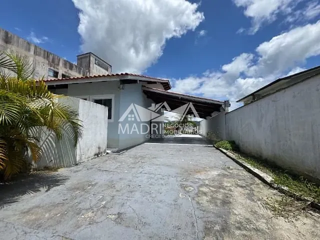 Casa com 715m² 2 quartos e 1 banheiro, à venda, no bairro Forquilhas em São José
