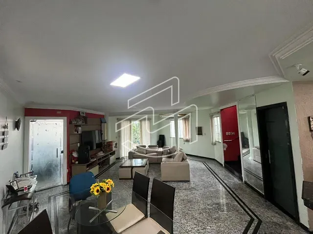 Casa 3 quartos e 5 banheiros, à venda, no bairro Parque Verde em Belém