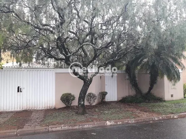 Casa com 300m² 4 quartos e 3 banheiros, à venda, no bairro Caminhos de San Conrado em Campinas
