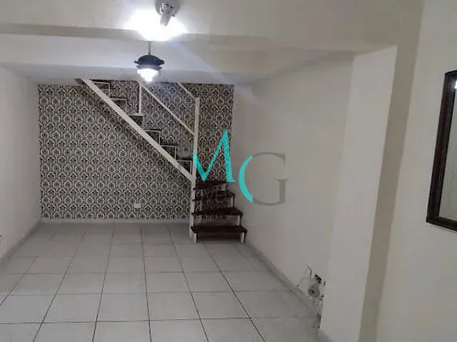 Casa 2 quartos e 2 banheiros, à venda, no bairro Senador Vasconcelos em Rio de Janeiro