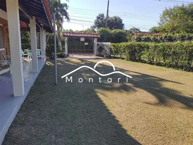 Casa com 500m² 3 quartos e 3 banheiros, à venda, no bairro Pilotos em Quatis