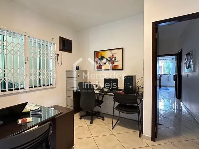 Casa com 300m² 3 quartos e 3 banheiros, à venda, no bairro São Judas em Itajaí