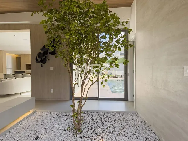 Casa 4 quartos e 7 banheiros, à venda, no bairro Estrela em Ponta Grossa