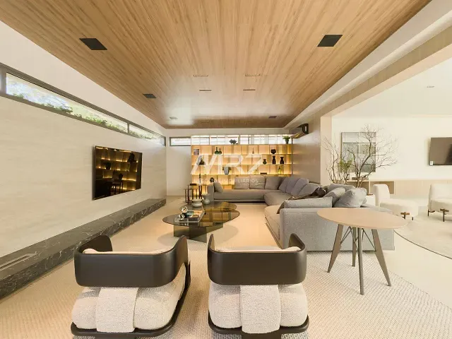 Casa 4 quartos e 7 banheiros, à venda, no bairro Estrela em Ponta Grossa