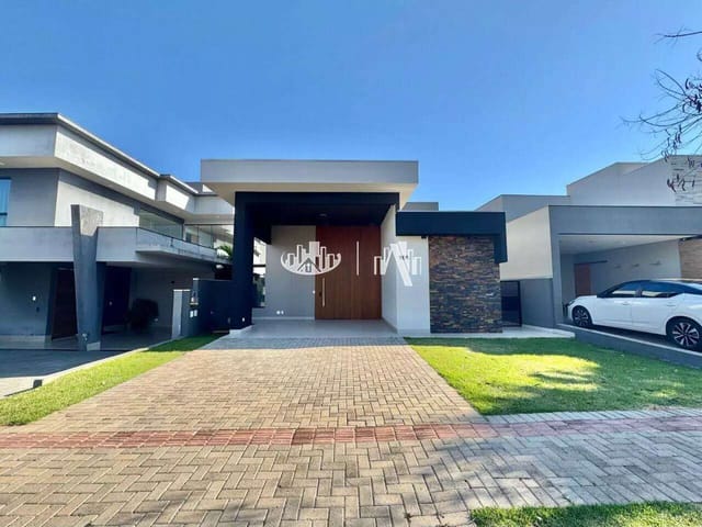 Casa com 277m² 3 quartos e 4 banheiros, à venda, no bairro Conjunto Habitacional Alexandre Urbanas em Londrina