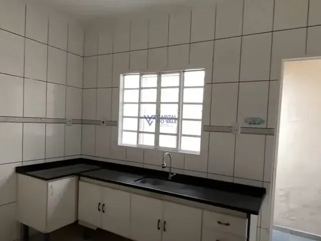 Casa com 125m² 3 quartos e 1 banheiro, à venda, no bairro Jardim Pararangaba em São José dos Campos