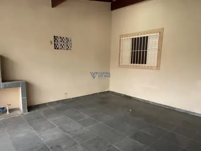 Casa com 125m² 3 quartos e 1 banheiro, à venda, no bairro Jardim Pararangaba em São José dos Campos
