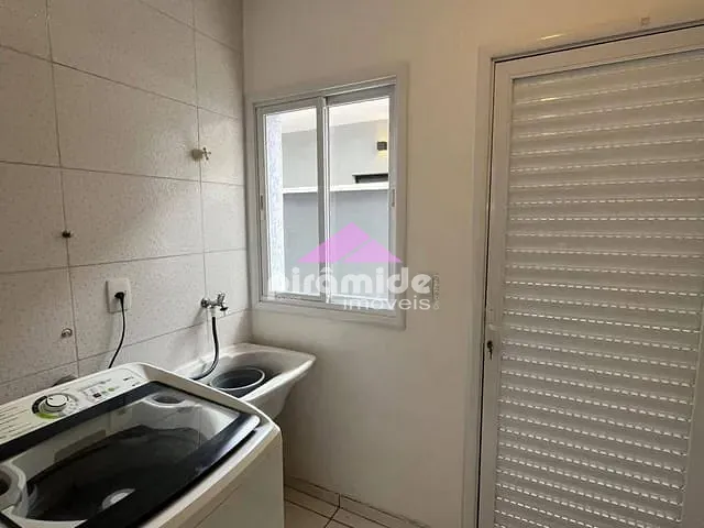 Casa 4 quartos e 5 banheiros, à venda, no bairro Caçapava em Caçapava