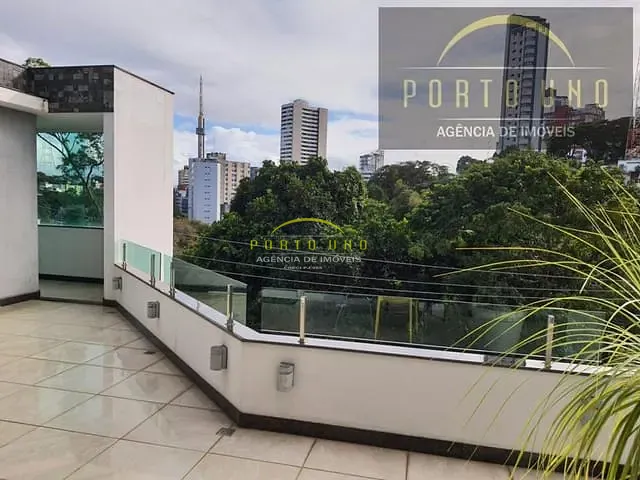 Casa com 662m² 4 quartos e 5 banheiros, à venda, no bairro Garibaldi em Salvador