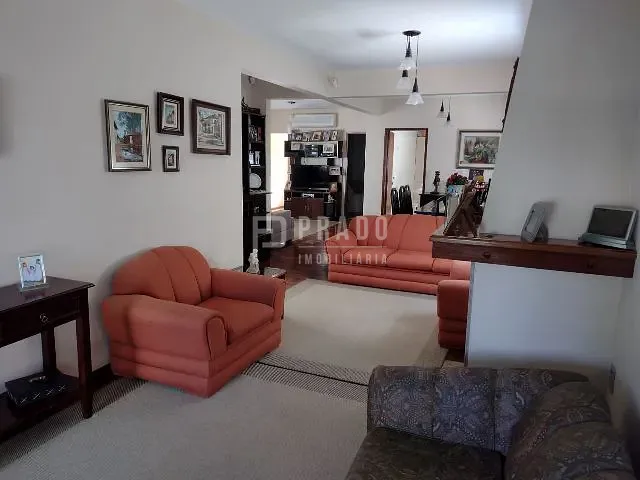 Casa com 220m² 3 quartos e 3 banheiros, à venda, no bairro Fragata em Pelotas