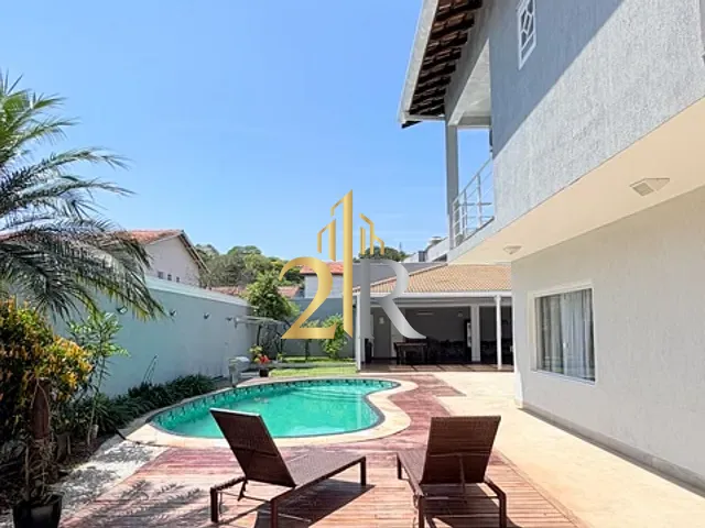 Casa com 720m² 4 quartos e 6 banheiros, à venda, no bairro Jardim Santa Helena em São Paulo