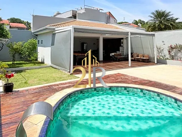 Casa com 720m² 4 quartos e 6 banheiros, à venda, no bairro Jardim Santa Helena em São Paulo
