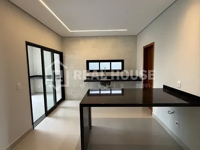 Casa 3 quartos e 4 banheiros, à venda, no bairro Jardim Novo Horizonte em Sorocaba
