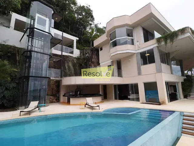 Casa com 1200m² 5 quartos e 8 banheiros, à venda, no bairro Fortaleza e Brava em Ubatuba