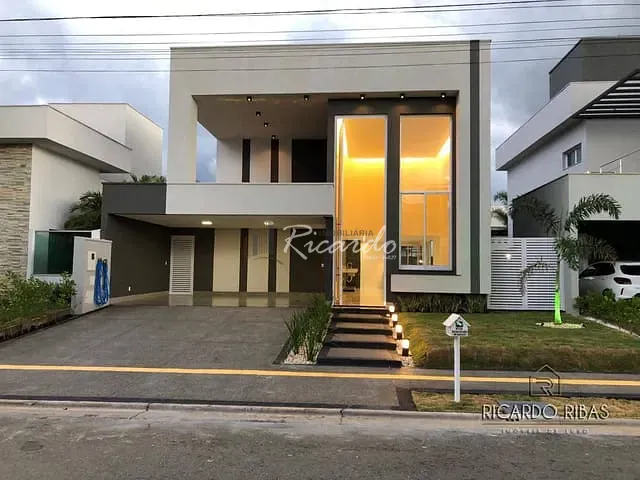 Casa com 377m², à venda, no bairro Jardins Lisboa em Goiânia