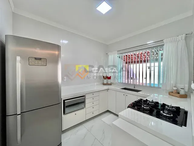 Casa 3 quartos e 1 banheiro, à venda, no bairro Morada de Laranjeiras em Serra