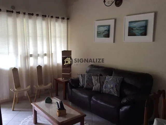 Casa 3 quartos e 2 banheiros, à venda, no bairro Ogiva em Cabo Frio