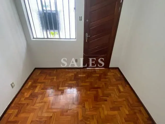 Casa com 48m² 2 quartos e 1 banheiro, à venda, no bairro Paineiras em Juiz de Fora