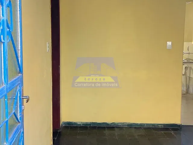 Casa 3 quartos e 1 banheiro, para alugar, no bairro Vila Bethânia em Itabira