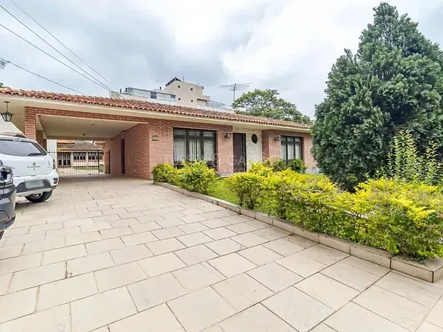 Casa com 511m² 3 quartos e 3 banheiros, para alugar, no bairro Bacacheri em Curitiba