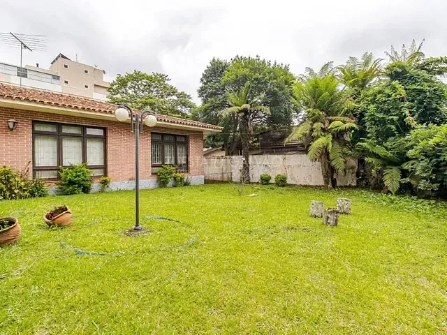 Casa com 511m² 3 quartos e 3 banheiros, para alugar, no bairro Bacacheri em Curitiba