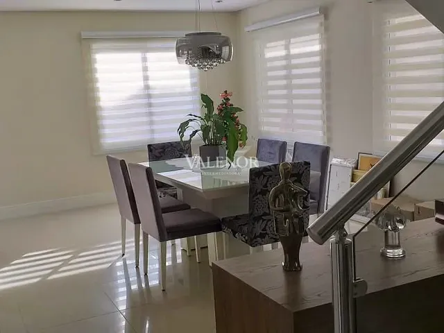 Casa com 360m² 3 quartos e 5 banheiros, à venda, no bairro Engordadouro em Jundiaí