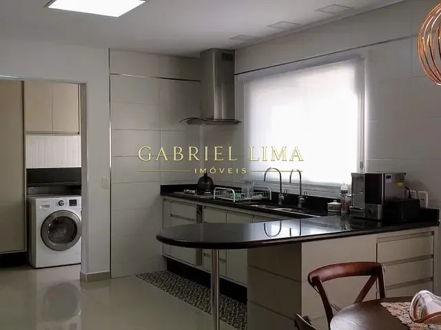 Casa com 360m² 3 quartos e 5 banheiros, à venda, no bairro Engordadouro em Jundiaí