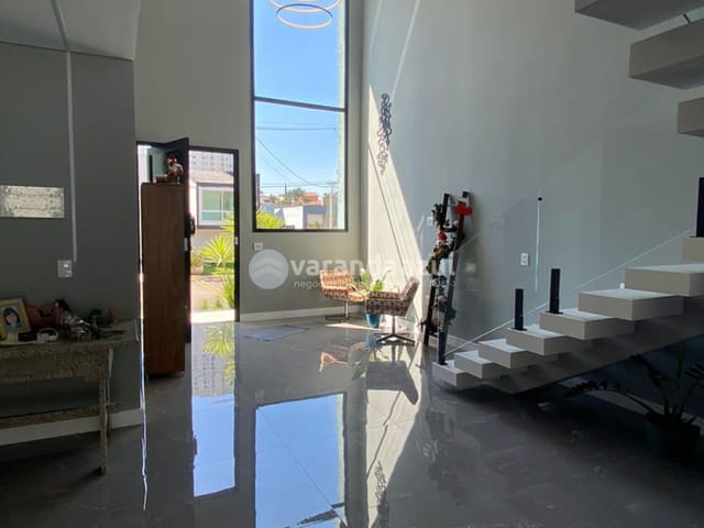 Casa com 240m², à venda, no bairro Vila Oliveira em Mogi das Cruzes