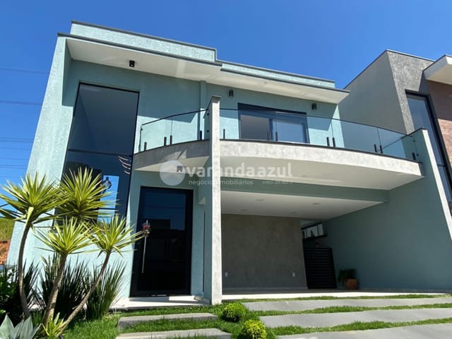 Casa com 240m², à venda, no bairro Vila Oliveira em Mogi das Cruzes
