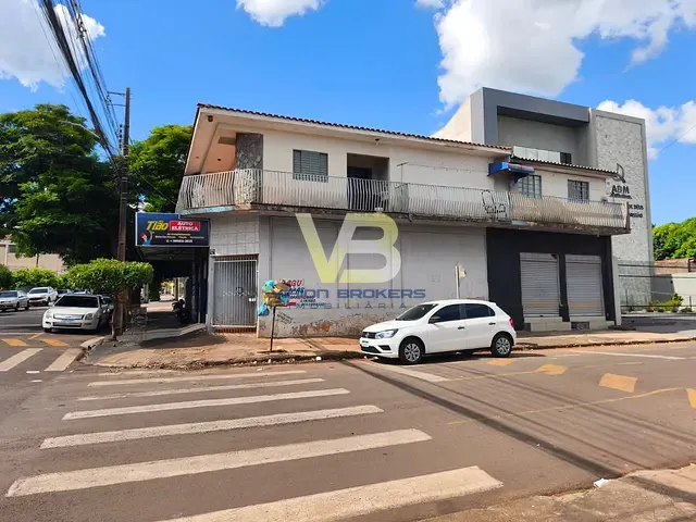 Sobrado com 310m² 3 quartos e 3 banheiros, à venda, no bairro Centro em Sarandi