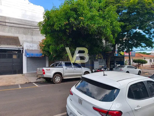 Sobrado com 310m² 3 quartos e 3 banheiros, à venda, no bairro Centro em Sarandi